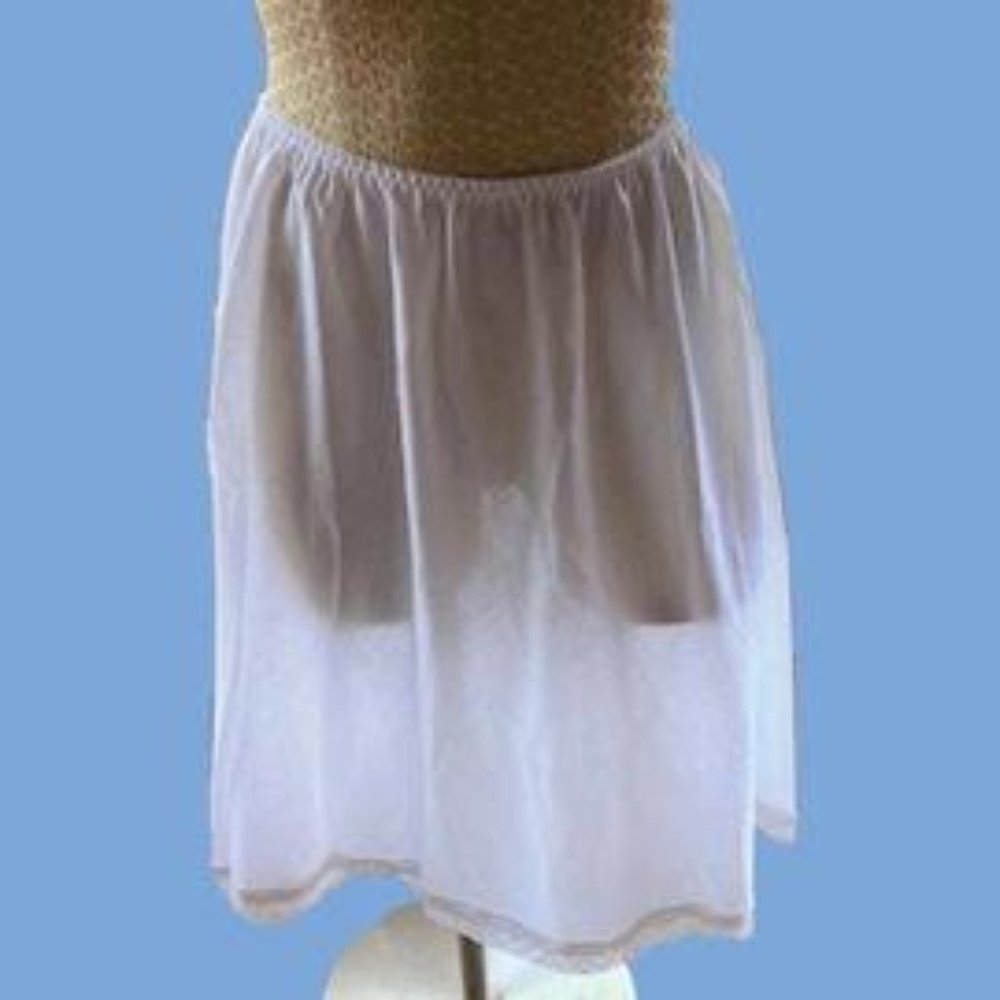 Barbizon size large cotton/poly slip